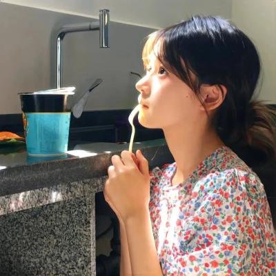 黑色喜剧封面